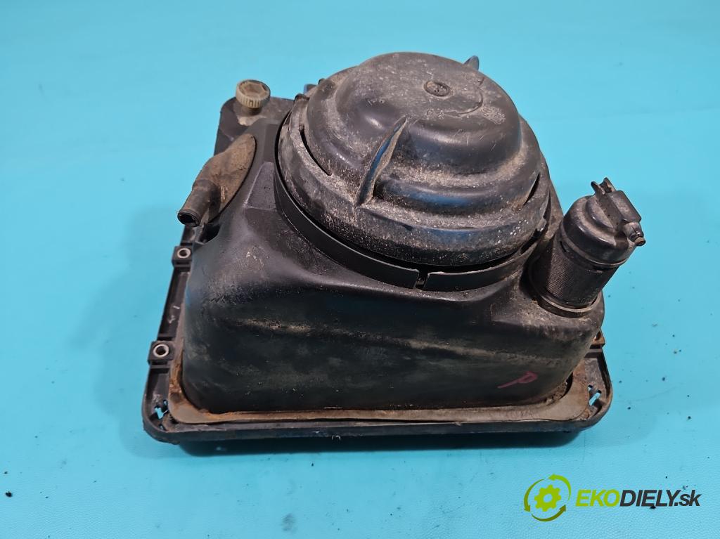 Mercedes KACZKA T1 W601 2.35d 88 HP manual 65 kW 2350 cm3 5- Reflektor: pravý  (Pravé)