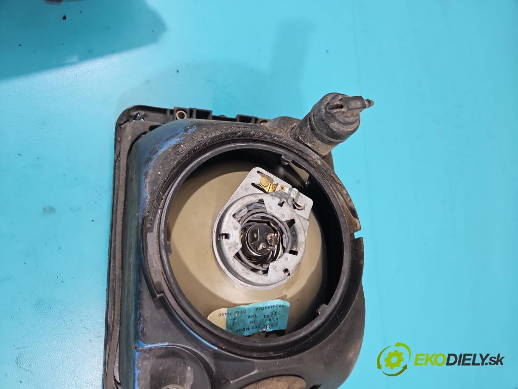 Mercedes KACZKA T1 W601 2.35d 88 HP manual 65 kW 2350 cm3 5- Reflektor: pravý  (Pravé)