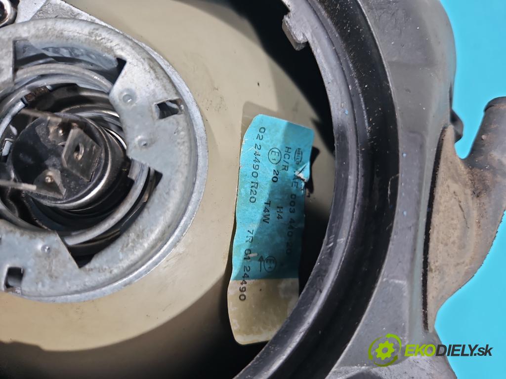 Mercedes KACZKA T1 W601 2.35d 88 HP manual 65 kW 2350 cm3 5- Reflektor: pravý  (Pravé)