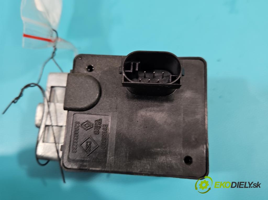 Renault Scenic II 2003-2009 1.6 16v 113 HP manual 83 kW 1598 cm3 5- Blokáda: řízení: 8200033233 (Ostatné)