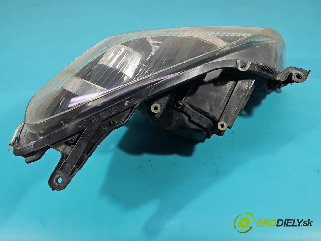 Opel Astra III 2004-2014 1.7 cdti 101 hp manual 74 kW 1686 cm3 5- světlo levý  (Klika dveří ostatní)