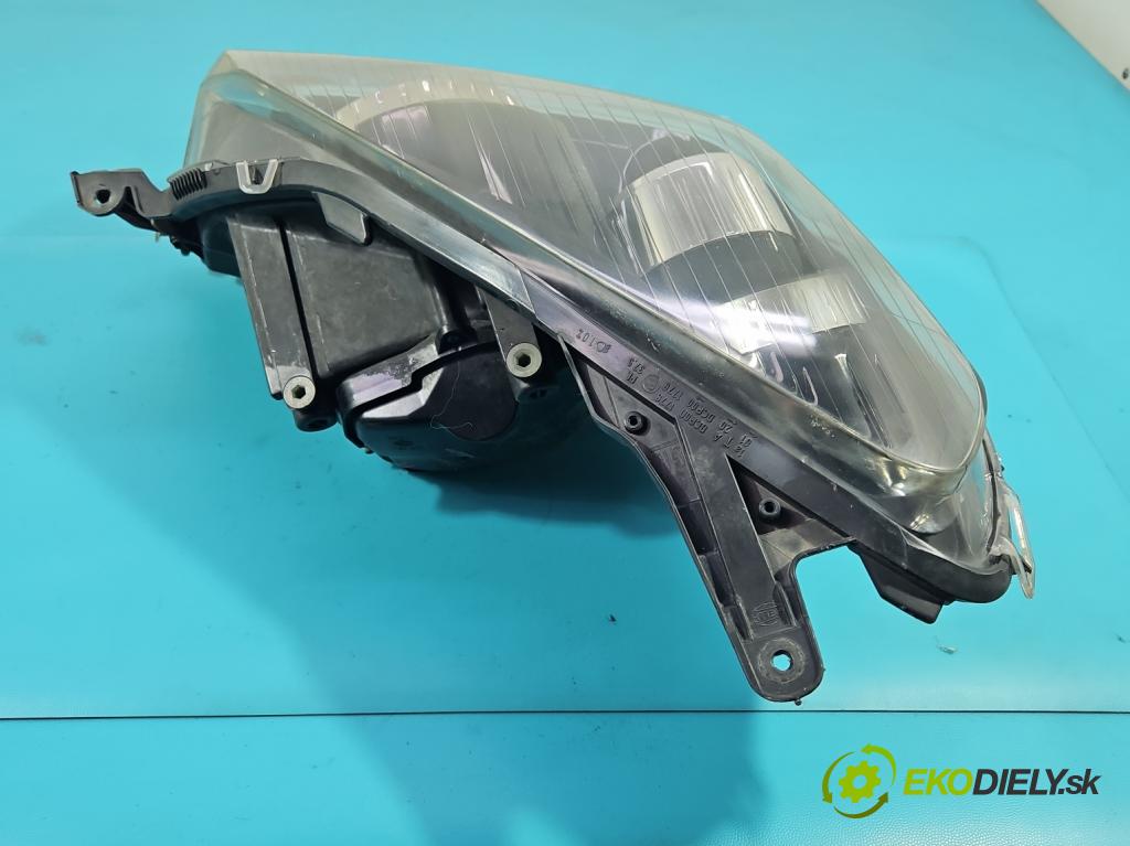 Opel Astra III 2004-2014 1.7 cdti 101 HP manual 74 kW 1686 cm3 5- Reflektor: pravý  (Pravé)