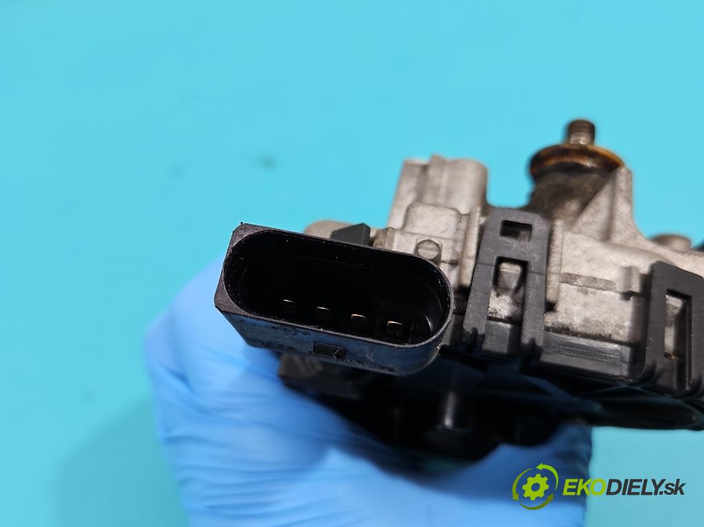 Opel Astra III 2004-2014 1.7 cdti 101 hp manual 74 kW 1686 cm3 5- motor stěračů přední 0390241538