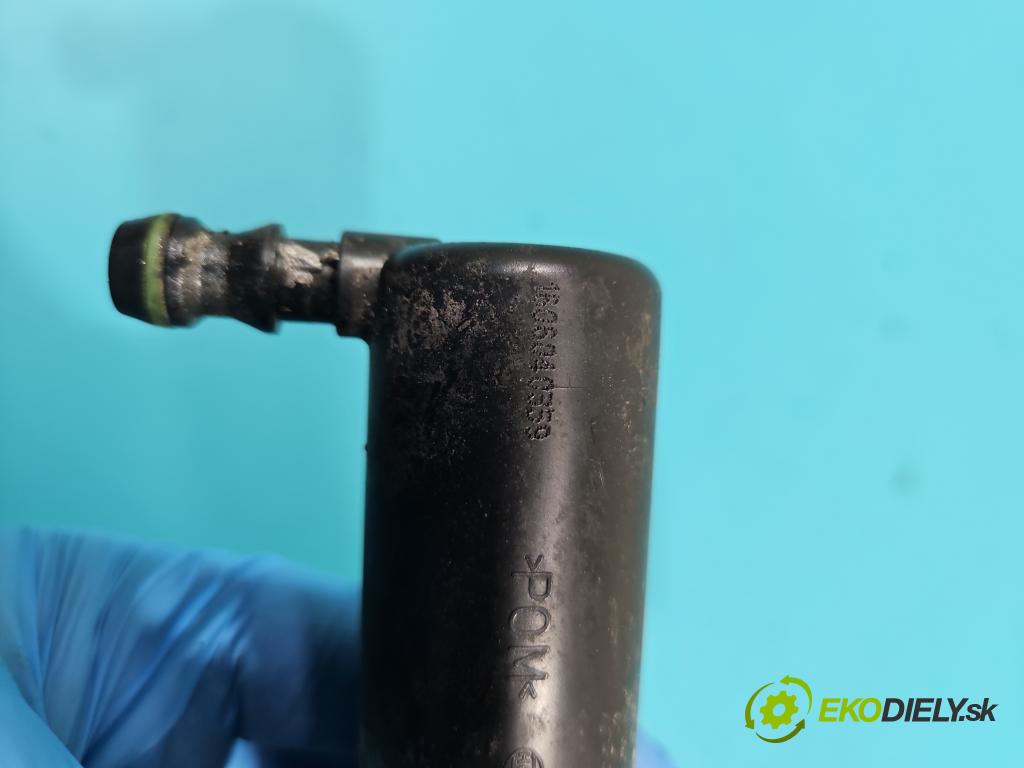 Opel Astra III 2004-2014 1.7 cdti 101 HP manual 74 kW 1686 cm3 5- ostrekovač reflektor: ľavý  (Motorčeky, čerpadlá ostrekovačov)