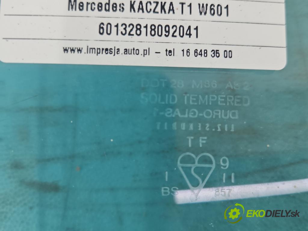 Mercedes KACZKA T1 W601 2.35d 88 HP manual 65 kW 2350 cm3 5- sklo dvere predné pravé