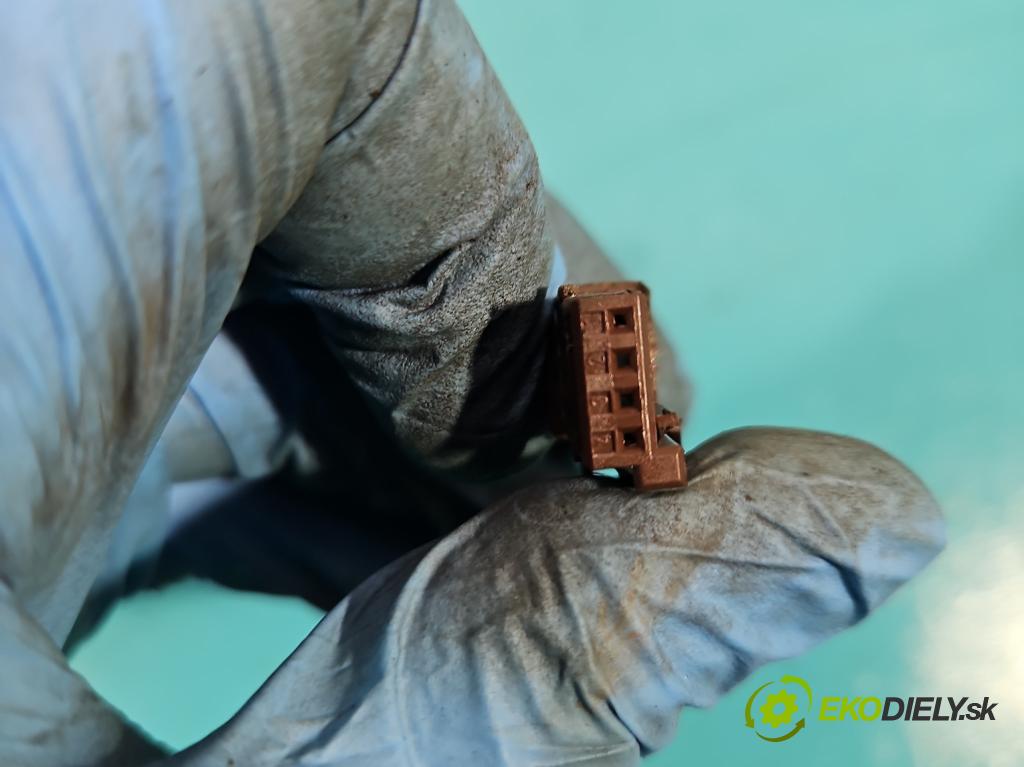 Citroen C4 I 2004-2011 1.6 16V 109 HP manual 80 kW 1587 cm3 5- Spínačka 9663123380 (Spínacie skrinky a kľúče)