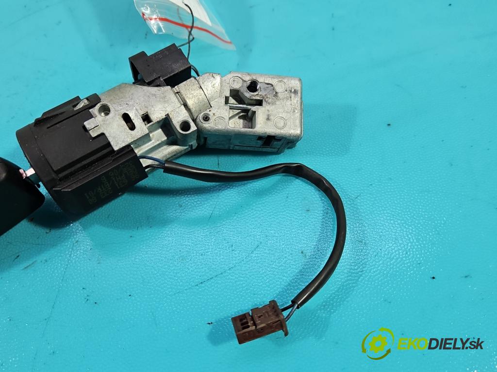 Citroen C4 I 2004-2011 1.6 16V 109 HP manual 80 kW 1587 cm3 5- Spínačka 9663123380 (Spínacie skrinky a kľúče)