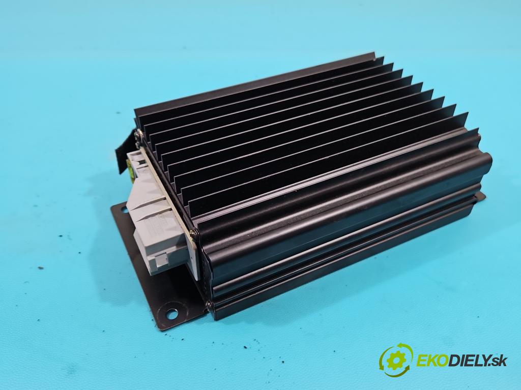 Mercedes CLK I W208 1997-2003 2.0 kompressor 163 HP automatic 120 kW 1998 cm3 2- Zesilovač: 2088200889 (Zosilňovače)