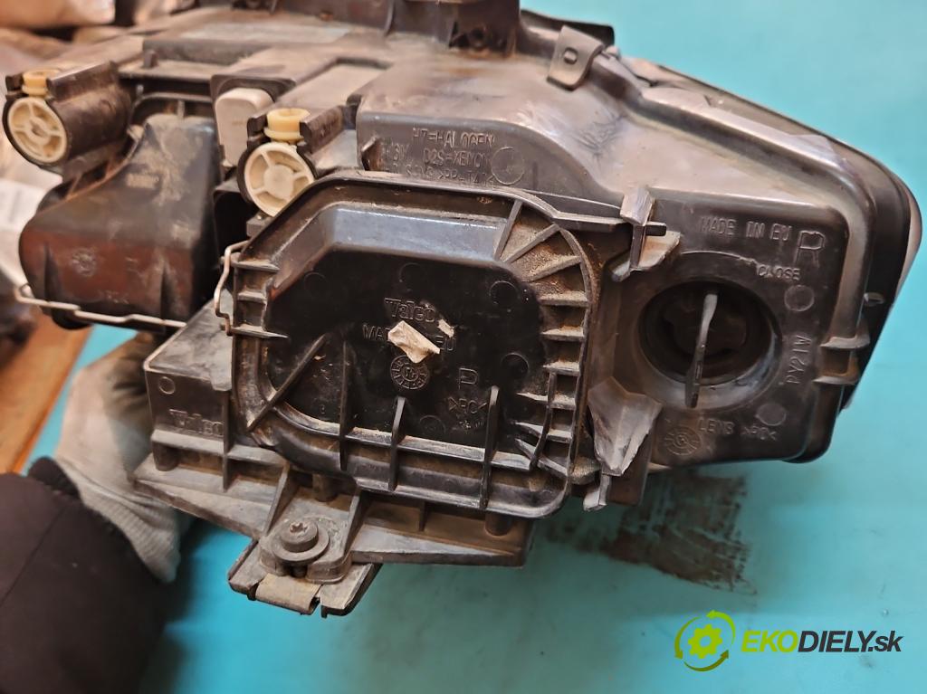 Audi A4 B6 2000-2004 2.0 20V 131 HP automatic 96 kW 1984 cm3 4- Reflektor: pravý 8E0941004F (Pravé)