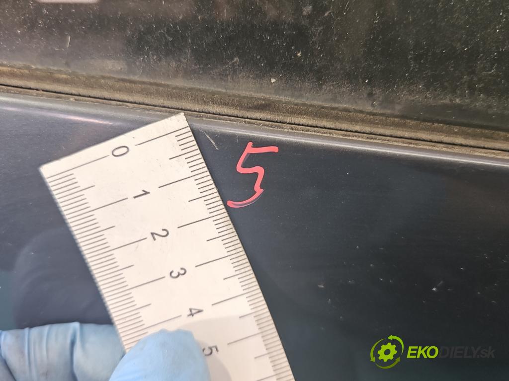 Vw Golf IV 1997-2003 1.6 SR (AKL) 101 hp manual 74 kW 1595 cm3 5- zadní kufrové dveře  (Zadní kapoty)