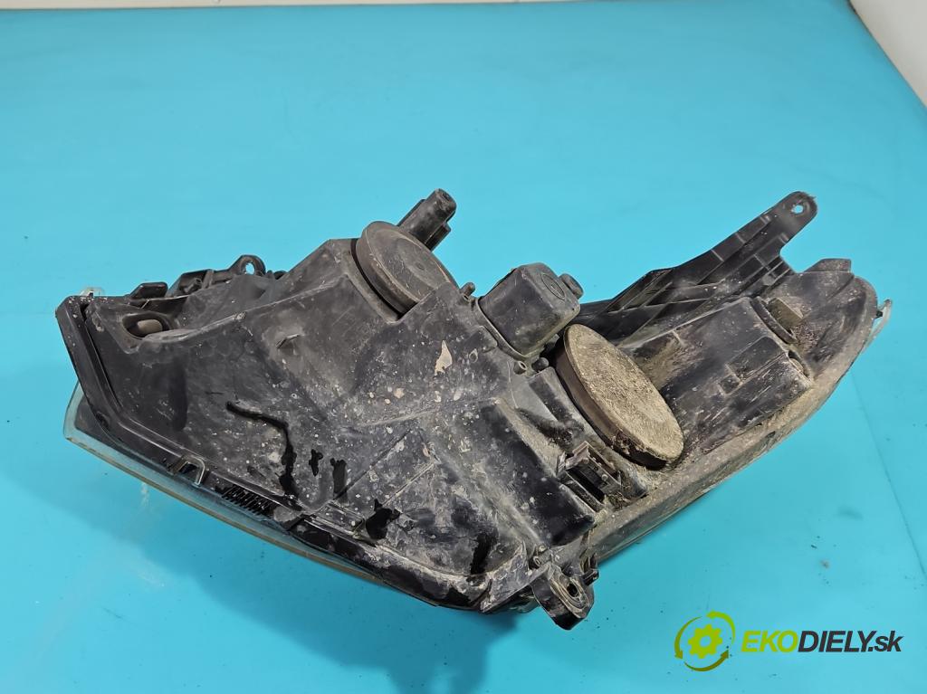 Opel Astra III 2004-2014 1.7 cdti 101 HP manual 74 kW 1686 cm3 5- Reflektor: pravý  (Pravé)