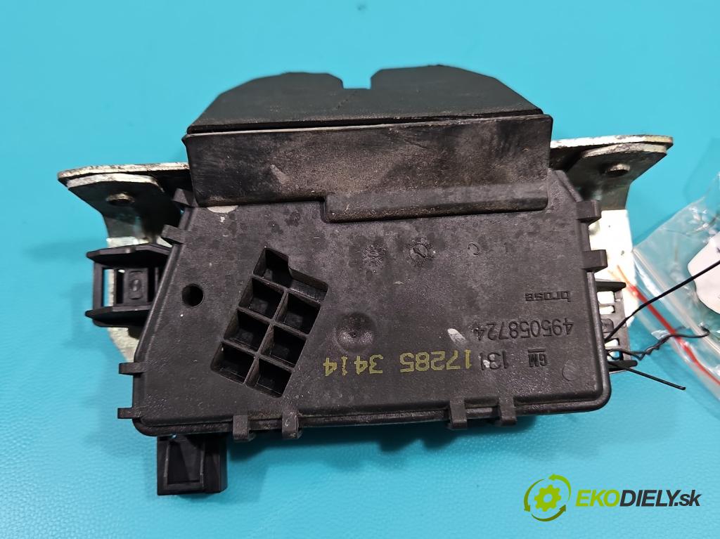 Opel Astra III 2004-2014 1.7 cdti 101 hp manual 74 kW 1686 cm3 5- zámek kufrových dveří zadní 495058724