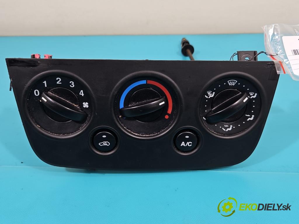 Ford Fiesta Mk6 2002-2008 1.3 60 HP manual 44 kW 1299 cm3 5- panel kúrenia 2S6H19980BF