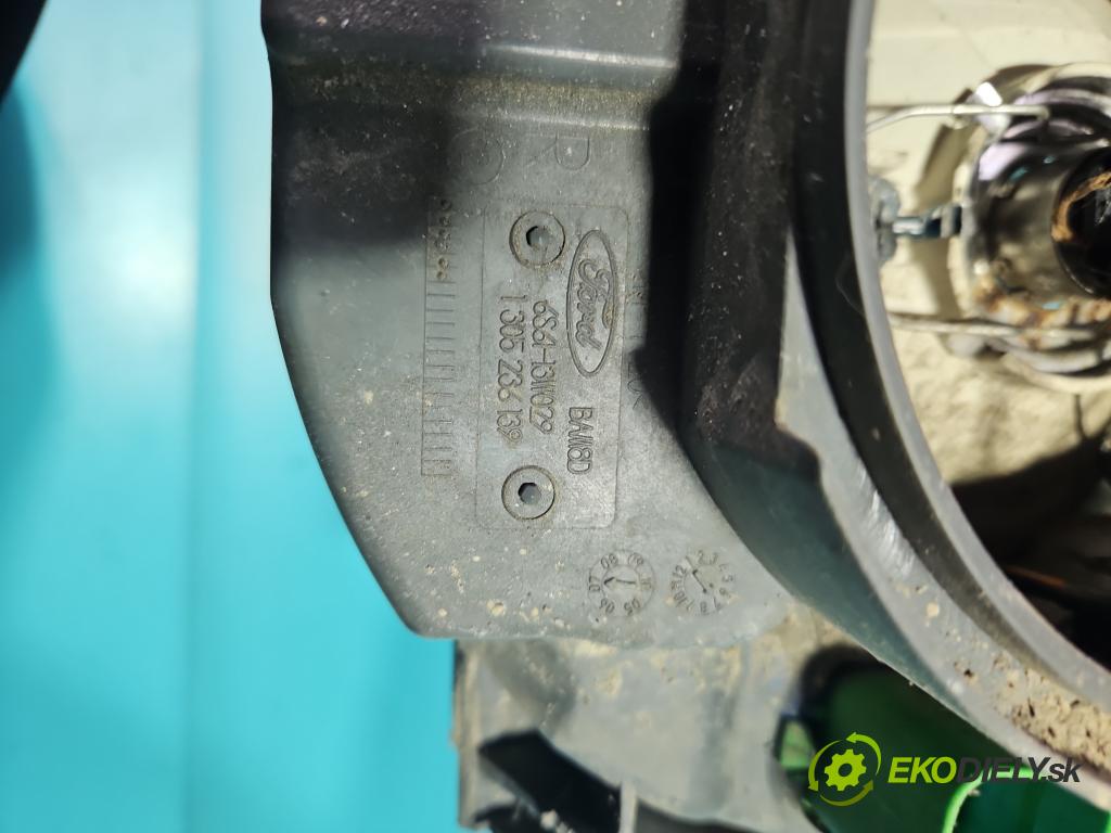 Ford Fiesta Mk6 2002-2008 1.3 60 HP manual 44 kW 1299 cm3 5- Reflektor: pravý 0301224302 (Pravé)