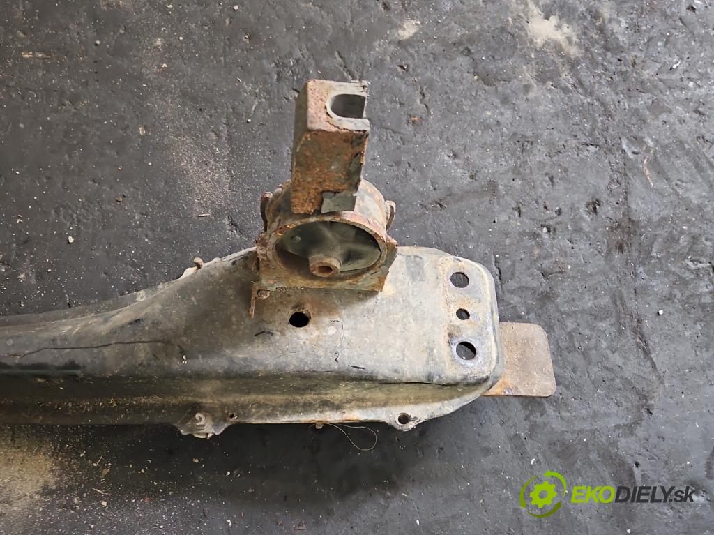 Toyota Corolla E12 2001-2009 1.6 VVti 110 hp manual 81 kW 1598 cm3 5- výztuha motoru