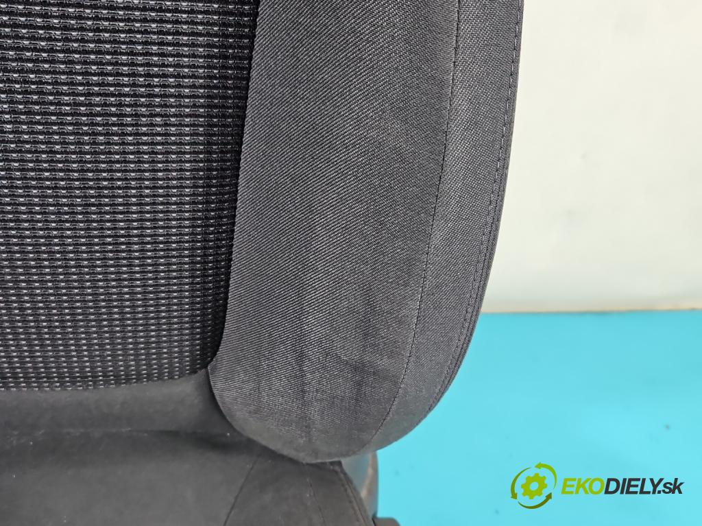 Peugeot 5008 I 2009-2017 2.0 hdi 163 HP automatic 120 kW 1997 cm3 5- Sedačka ľavý  (Sedačky, sedadlá)