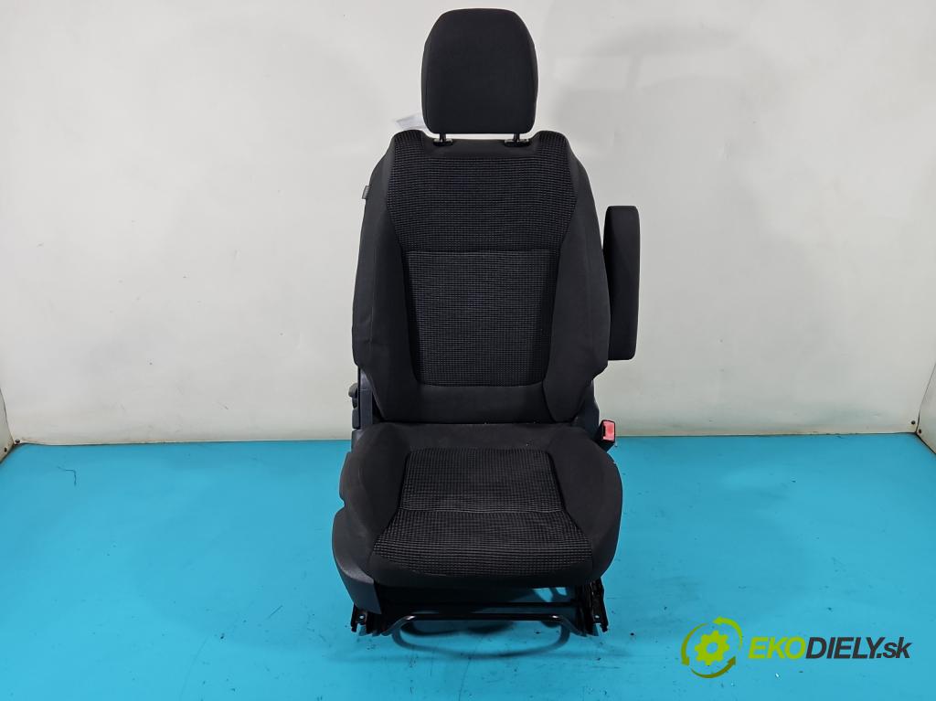 Peugeot 5008 I 2009-2017 2.0 hdi 163 HP automatic 120 kW 1997 cm3 5- Sedačka pravý  (Sedačky, sedadlá)