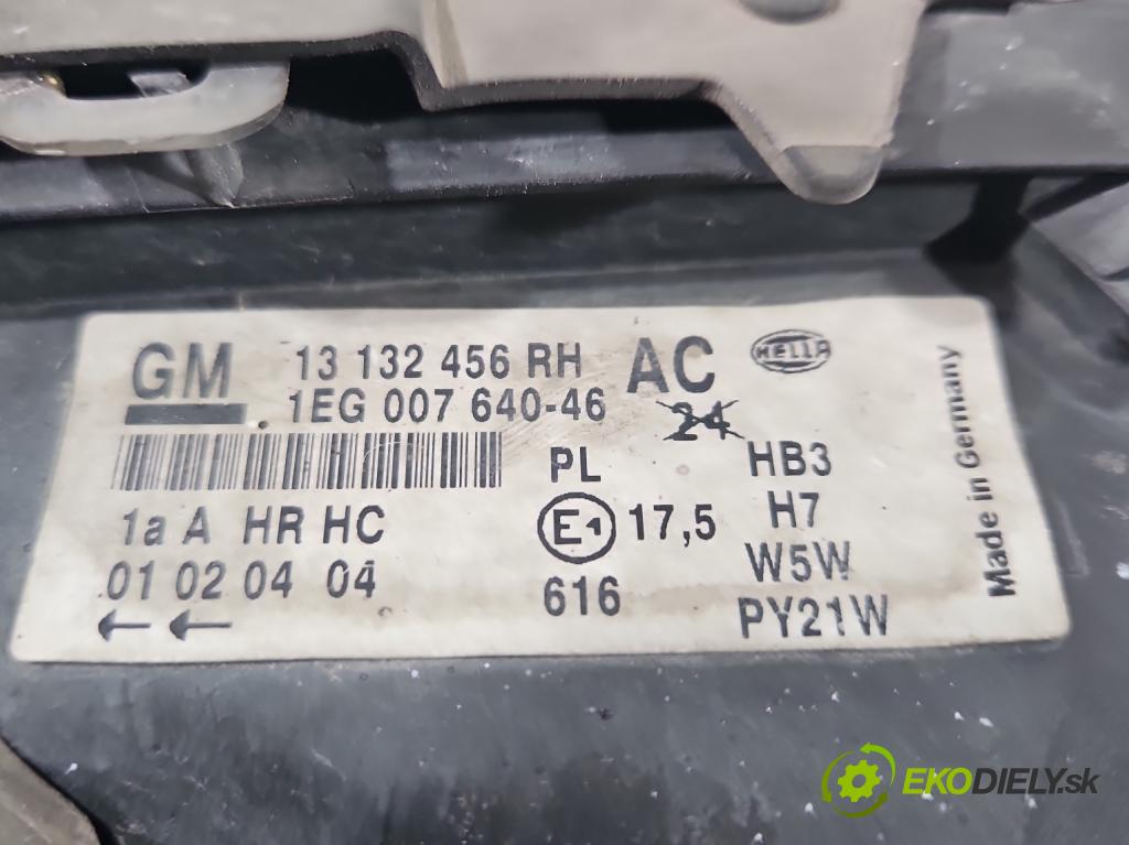 Opel Astra II 1998-2009 1.4 16v 90 HP manual 66 kW 1364 cm3 5- Reflektor: pravý 13132456 (Pravé)