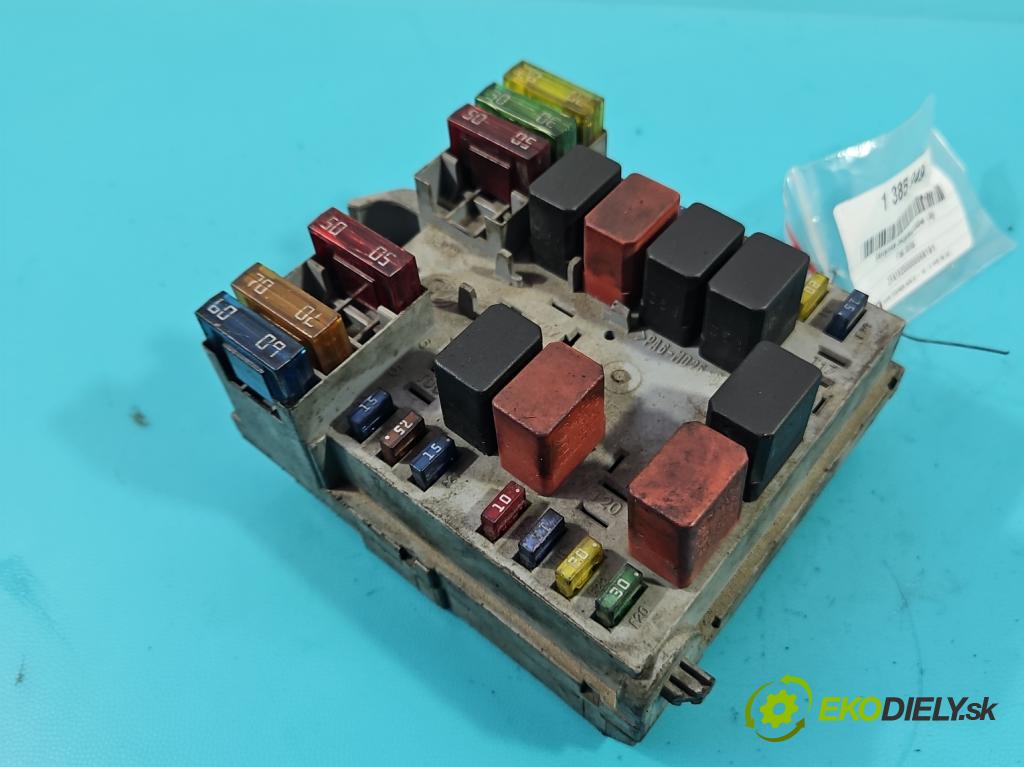 Fiat Stilo 1.9 jtd 116 hp manual 85 kW 1910 cm3 5- skříňka pojistková 46796538 (Pojistkové skříňky)