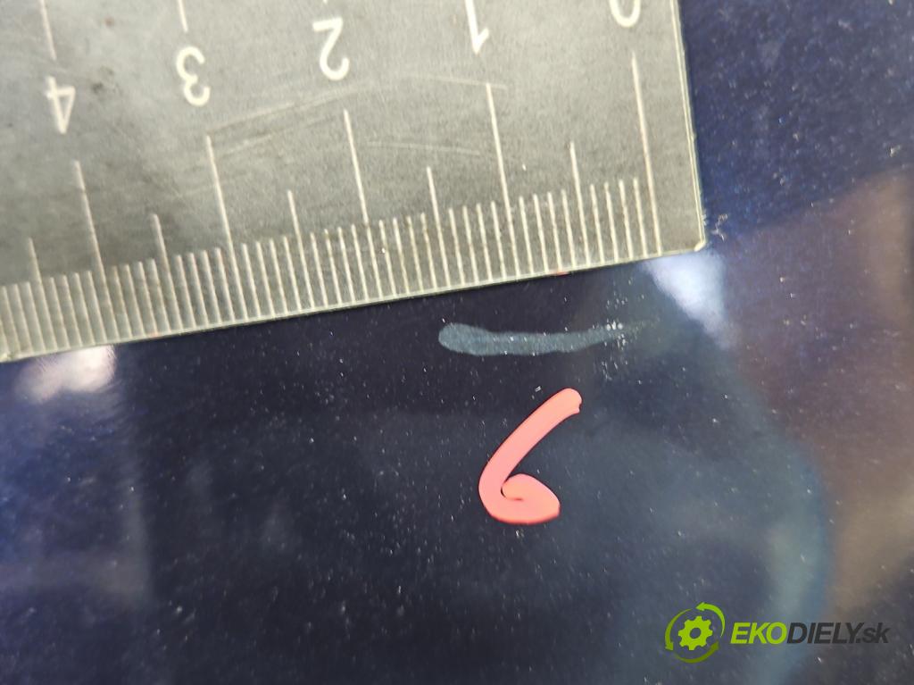 Fiat Stilo 1.6 16V 103 hp manual 76 kW 1596 cm3 5- blatnik přední levý  (Predné ľavé)