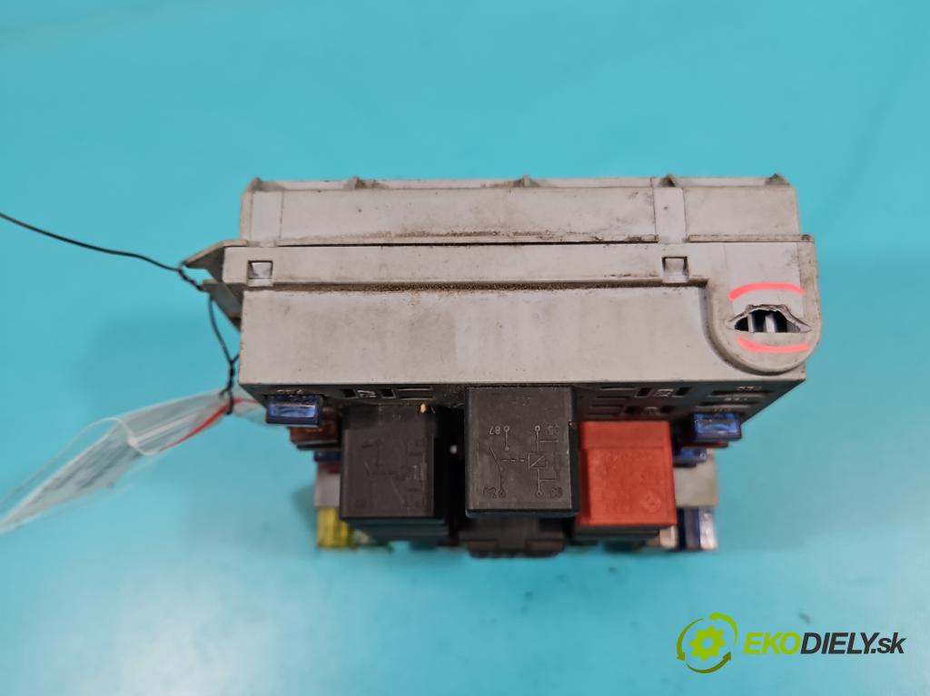 Fiat Stilo 1.6 16V 103 hp manual 76 kW 1596 cm3 5- skříňka pojistková 46846105 (Pojistkové skříňky)