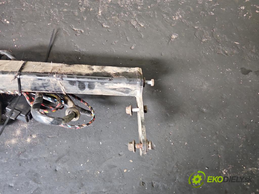 Fiat Stilo 1.6 16V 103 hp manual 76 kW 1596 cm3 5- oko tažné 306242 (Tažná zařízení)