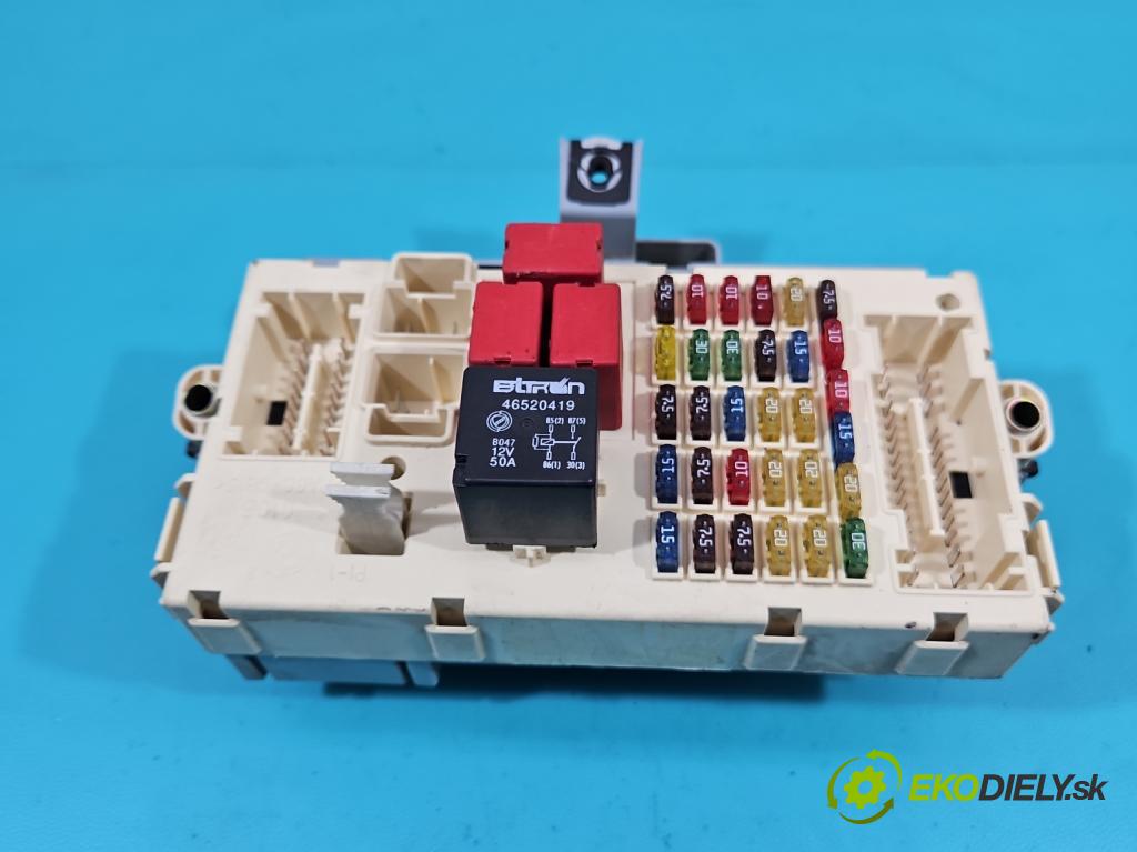 Fiat Stilo 1.6 16V 103 hp manual 76 kW 1596 cm3 5- řídící jednotka motoru 51759028