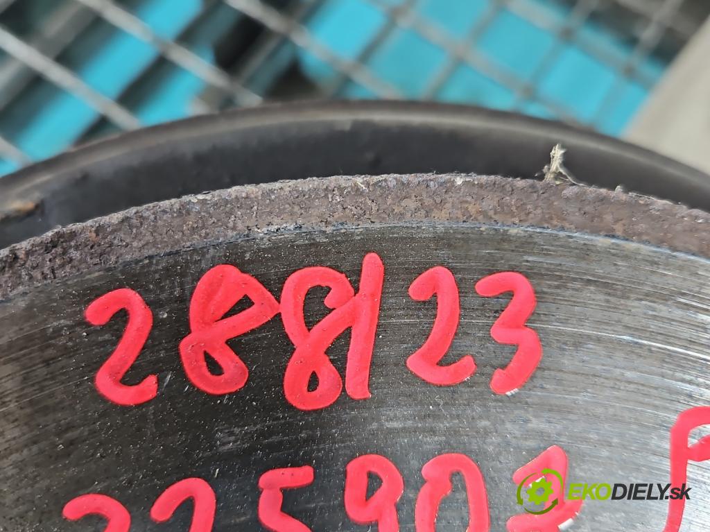 Audi A4 B6 2000-2004 1.9 TDI 131 HP manual 96 kW 1896 cm3 4- náboj ľavé  (Náboje)