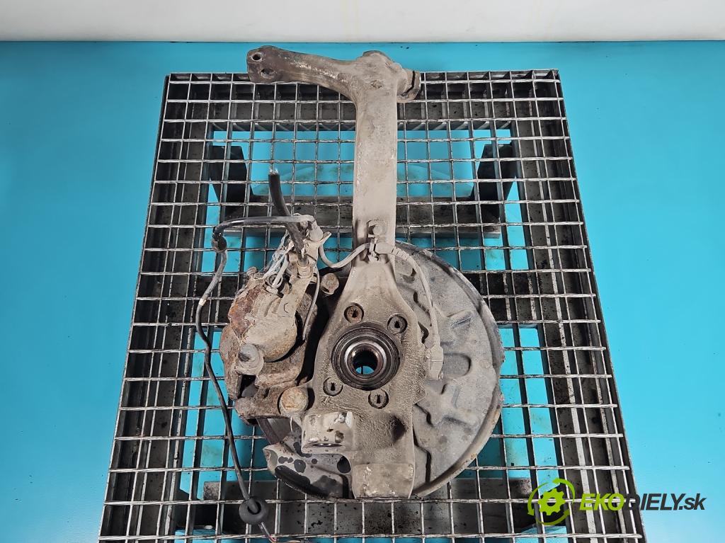 Audi A4 B6 2000-2004 1.9 TDI 131 HP manual 96 kW 1896 cm3 4- náboj ľavé  (Náboje)