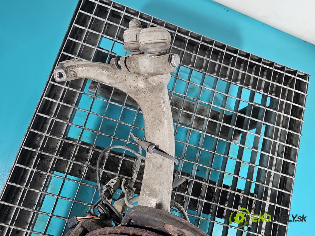 Audi A4 B6 2000-2004 1.9 TDI 131 HP manual 96 kW 1896 cm3 4- náboj pravé  (Náboje)