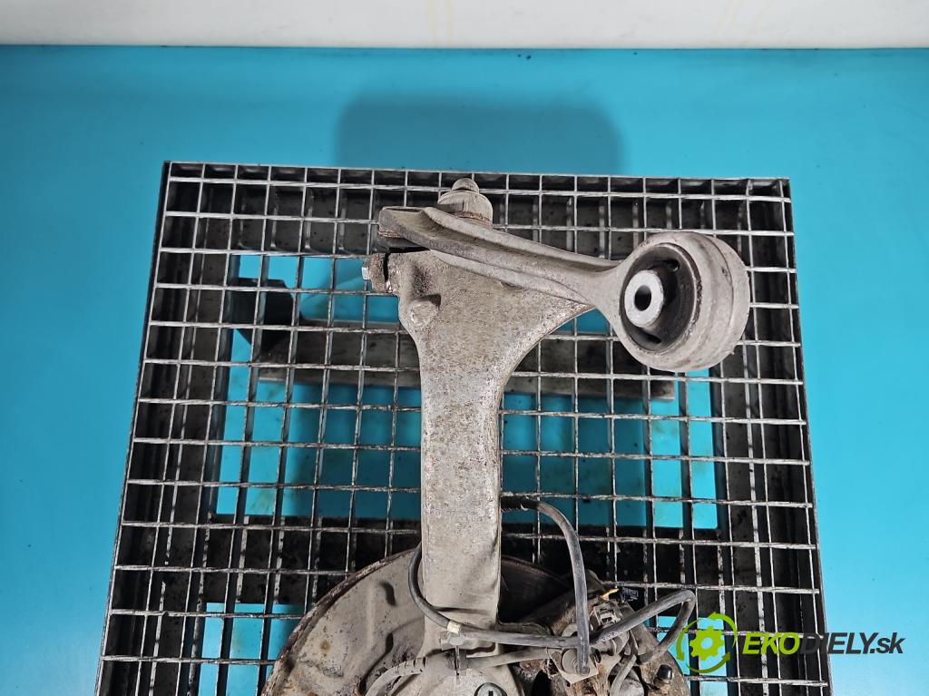 Audi A4 B6 2000-2004 1.9 TDI 131 HP manual 96 kW 1896 cm3 4- náboj pravé  (Náboje)