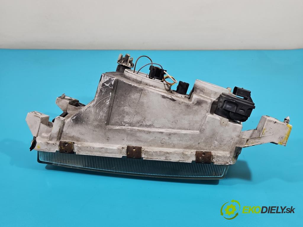 Skoda Octavia I 1996-2010 1.9 tdi 90 HP manual 66 kW 1896 cm3 5- Reflektor: pravý  (Pravé)