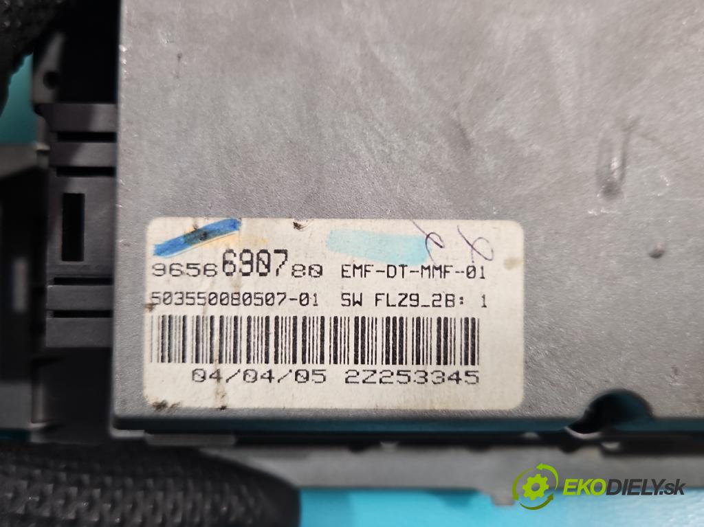 Peugeot 407 2.0 hdi 136 HP automatic 100 kW 1997 cm3 4- Zobrazit: 9656690780 (Prístrojové dosky, displeje)