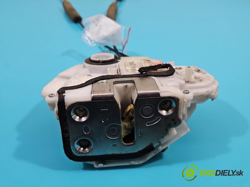 Honda Civic VIII 2006-2011 1.8 16v 140 hp manual 103 kW 1799 cm3 5- zámek zadní levý L49-03120A