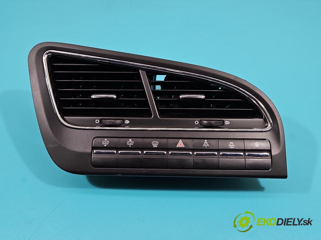 Peugeot 5008 I 2009-2017 2.0 hdi 163 HP automatic 120 kW 1997 cm3 5- Mřížka: kúrenia stredová 9686528077 (Mriežky kúrenia (fukáre))