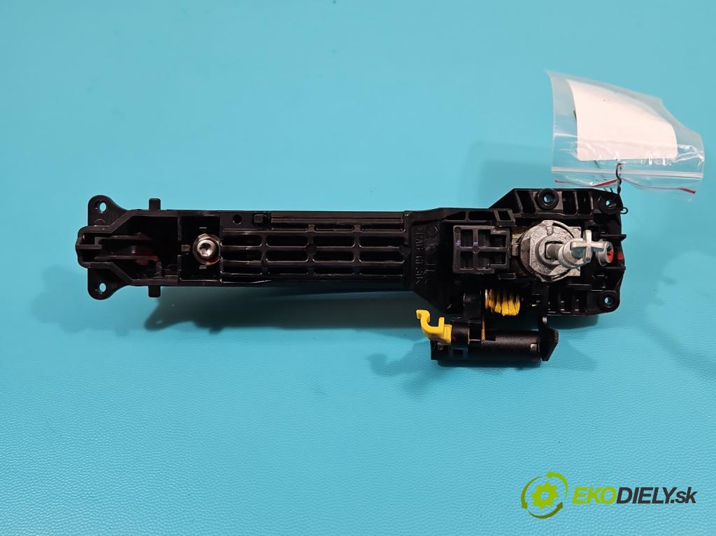 Suzuki SX4 S-Cross 2013-2021 1.4 T 129 HP manual 95 kW 1373 cm3 5- rukoväť predné ľavé mimo:  (Vonkajšie predné ľavé)