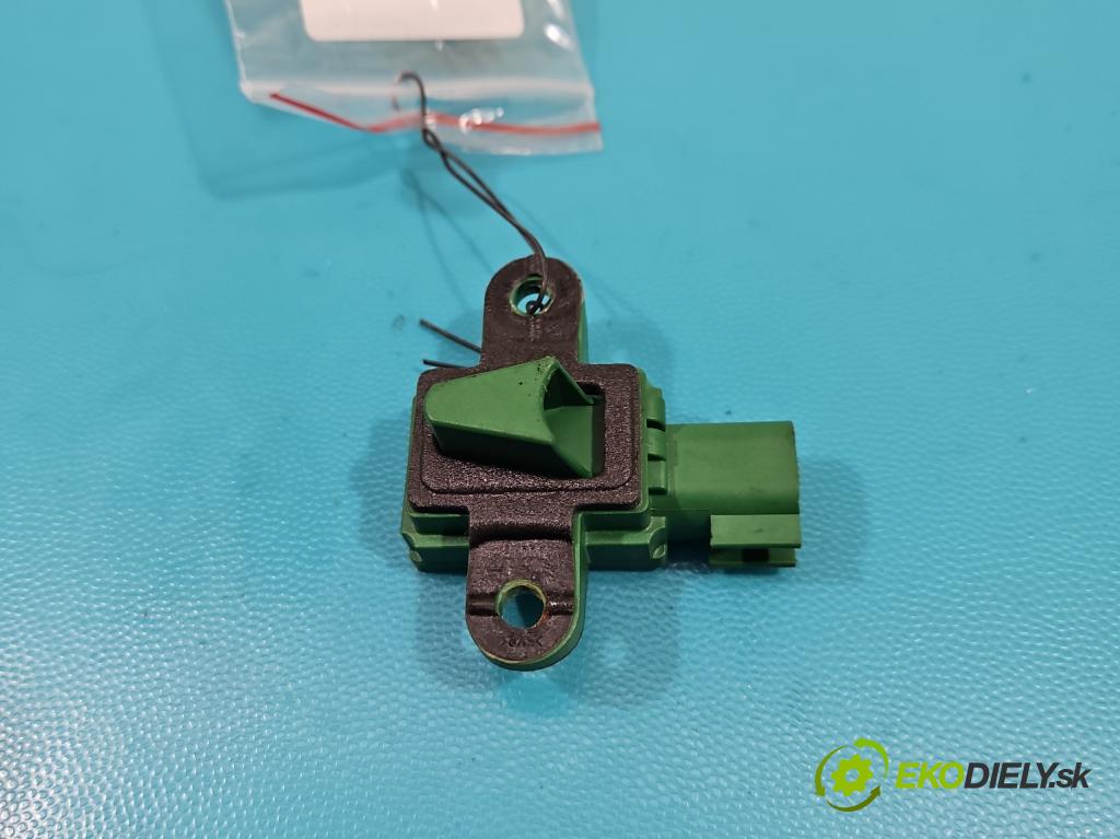 Suzuki SX4 S-Cross 2013-2021 1.4 T 129 HP manual 95 kW 1373 cm3 5- snímač šokovat: 5WK44770 (Snímače nárazu)