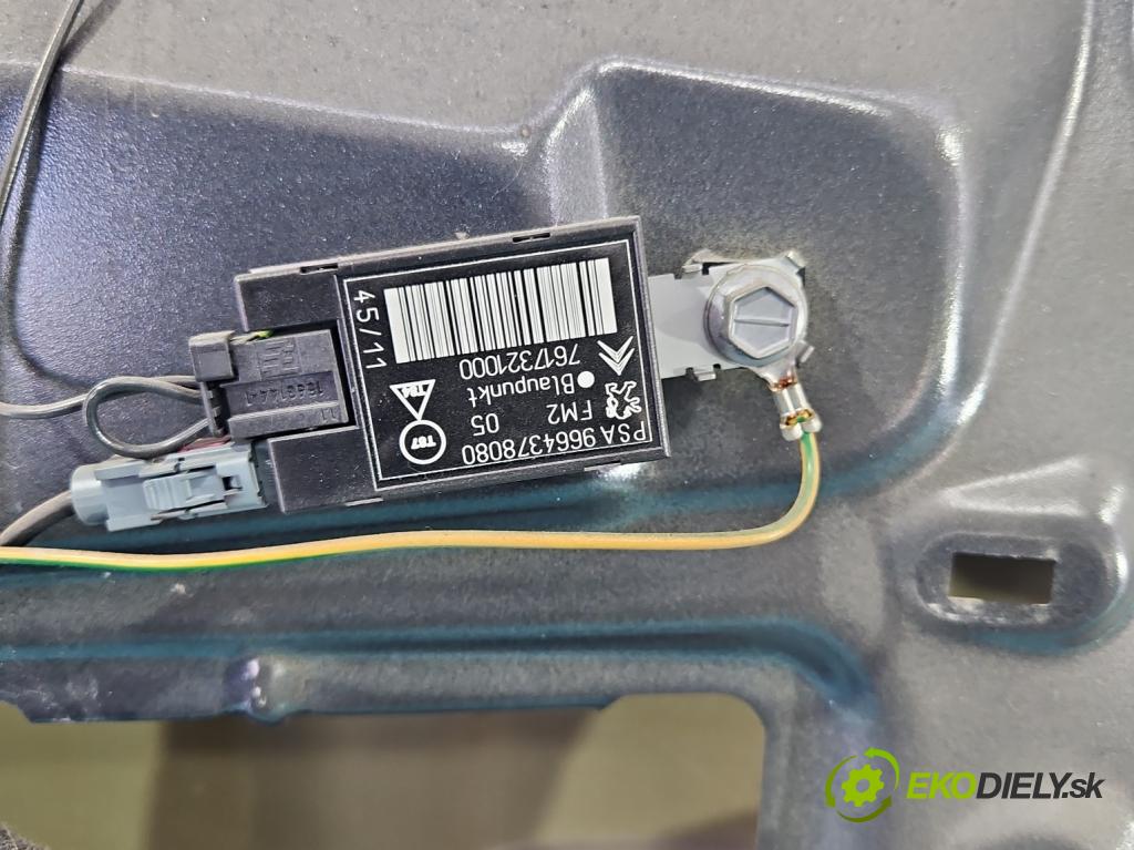 Peugeot 5008 I 2009-2017 2.0 hdi 163 hp automatic 120 kW 1997 cm3 5- zadní kufrové dveře  (Zadní kapoty)