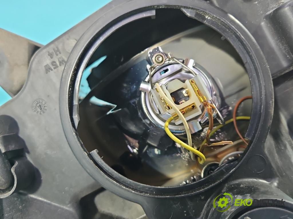 Citroen Berlingo I 1996-2008 2.0 hdi 90 HP manual 66 kW 1997 cm3 5- Reflektor: pravý  (Pravé)