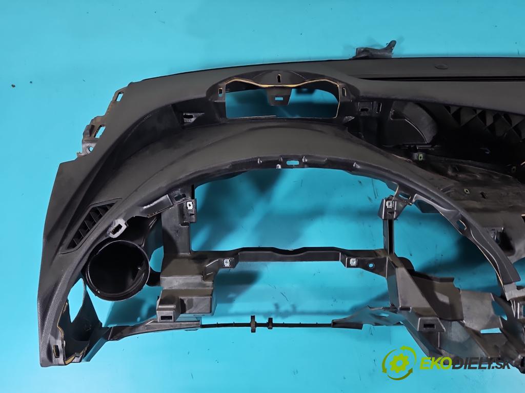 Honda Civic VIII 2006-2011 1.8 16v 140 HP manual 103 kW 1799 cm3 5- kokpit,pristrojová doska rozdeľovacia