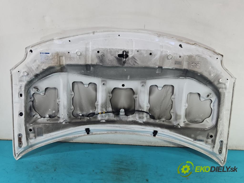 Toyota Auris I 2006-2013 1.4 D4D 90 HP manual 66 kW 1364 cm3 5- kapota predná