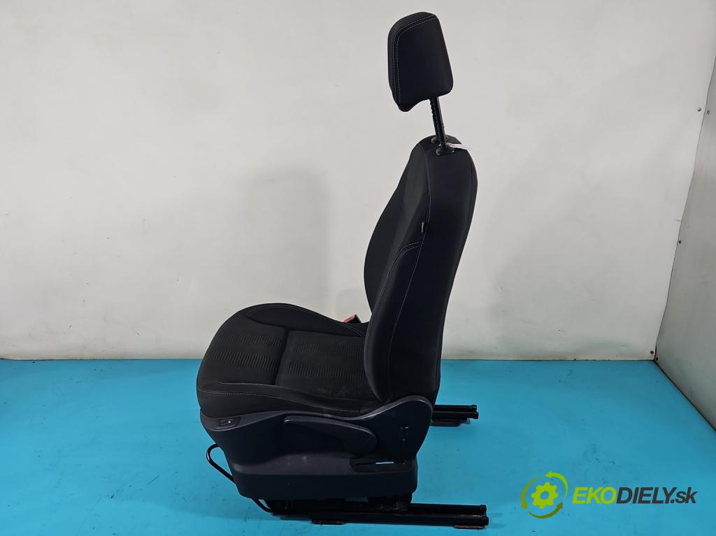 Renault Clio III 2005-2012 1,2.0 16v 101 HP manual 74 kW 1149 cm3 5- Sedačka ľavý  (Sedačky, sedadlá)