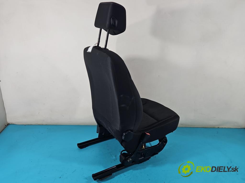 Renault Clio III 2005-2012 1,2.0 16v 101 HP manual 74 kW 1149 cm3 5- Sedačka ľavý  (Sedačky, sedadlá)