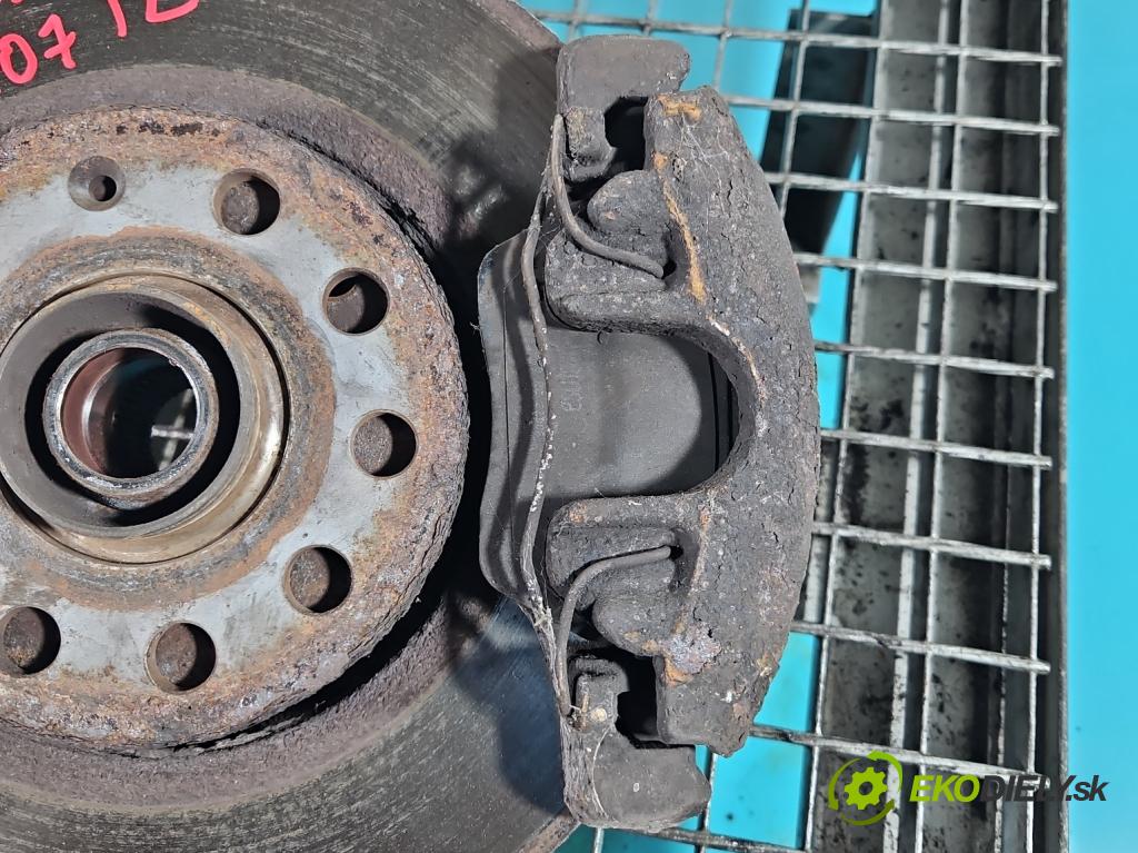 Audi A4 B6 2000-2004 1.9 TDI 131 HP manual 96 kW 1896 cm3 4- brzdič predné ľavý  (Ostatné)