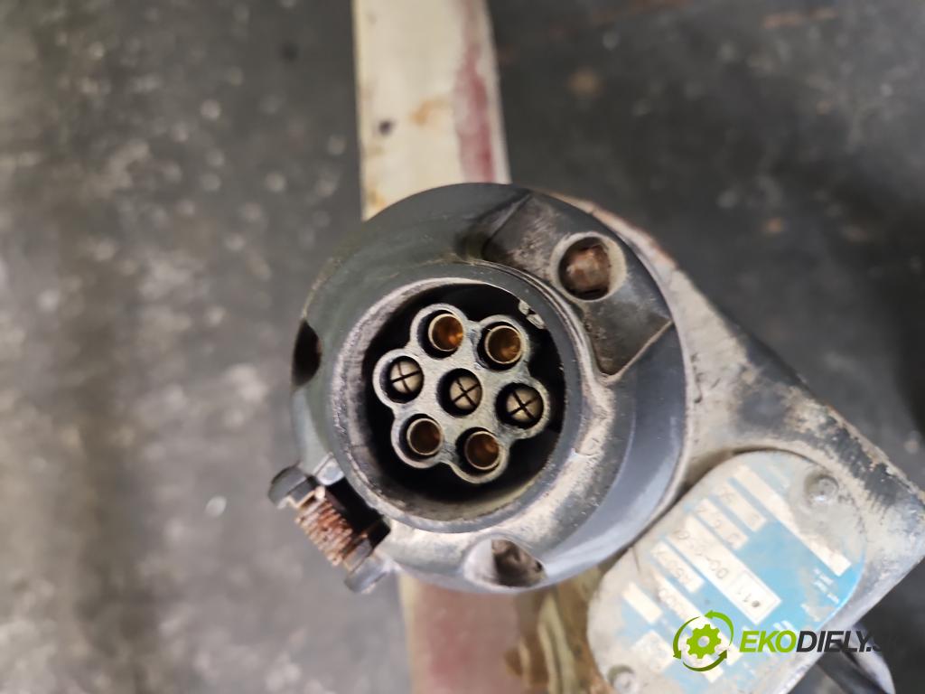 Peugeot 206 1.9d 69KM manual 51 kW 1868 cm3 5- oko tažné  (Tažná zařízení)