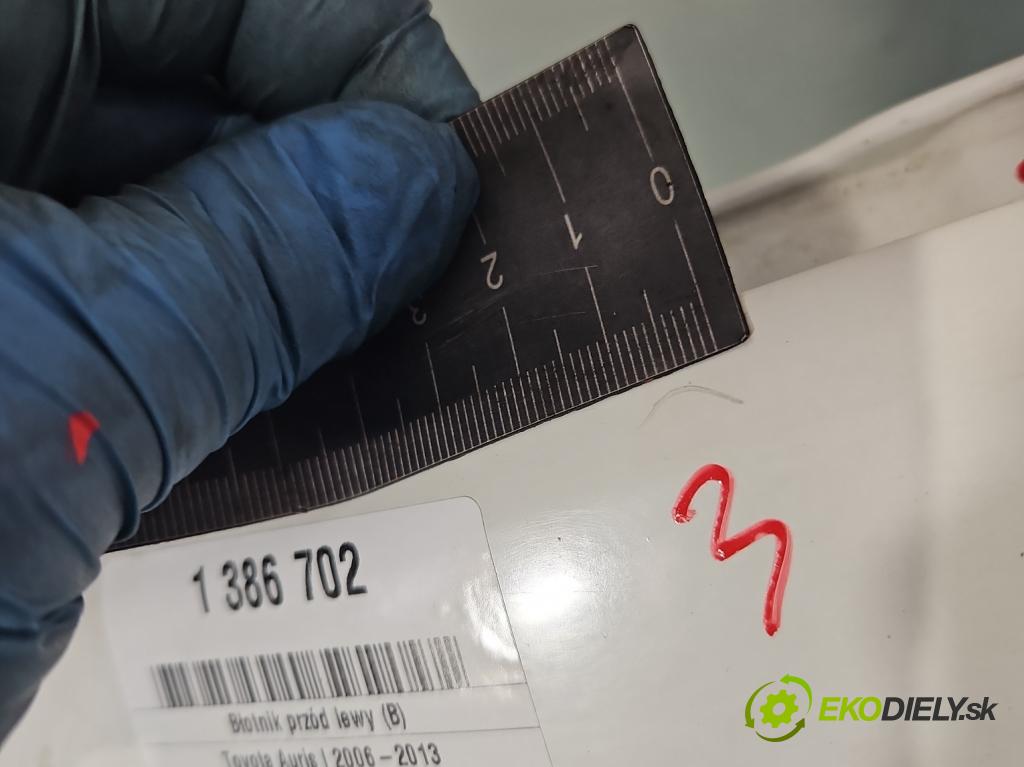 Toyota Auris I 2006-2013 1.4 D4D 90 hp manual 66 kW 1364 cm3 5- blatnik přední levý  (Predné ľavé)