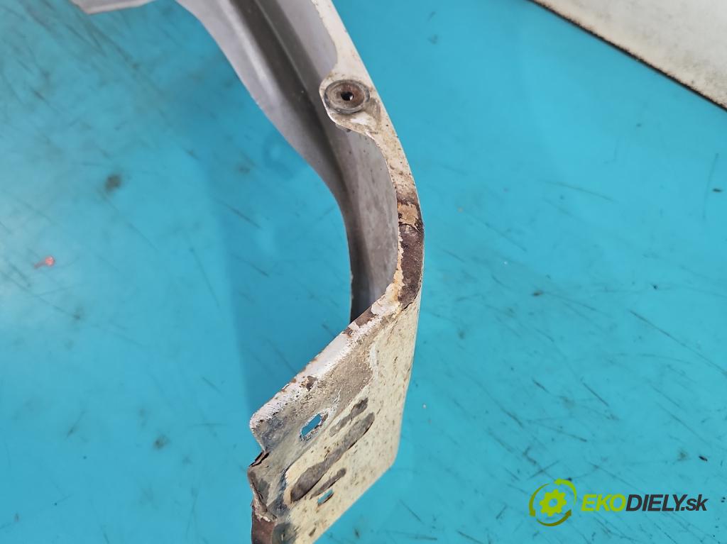 Toyota Auris I 2006-2013 1.4 D4D 90 hp manual 66 kW 1364 cm3 5- blatnik přední levý  (Predné ľavé)