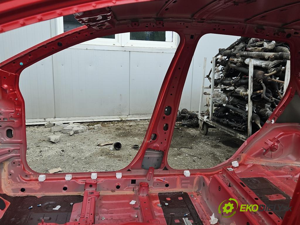 Suzuki SX4 S-Cross 2013-2021 1.4 T 129 hp manual 95 kW 1373 cm3 5- práh pravý  (Ostatní)