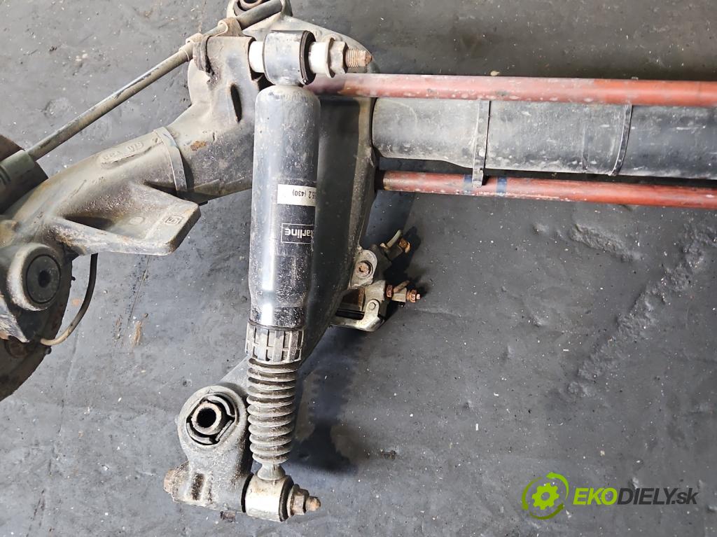 Peugeot 206 1.4 hdi 68 hp manual 50 kW 1398 cm3 3- zadní výztuha  (Výztuhy zadní)