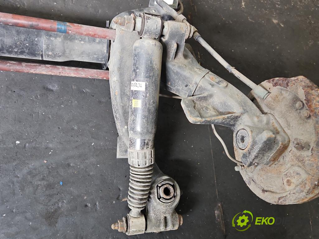 Peugeot 206 1.4 hdi 68 hp manual 50 kW 1398 cm3 3- zadní výztuha  (Výztuhy zadní)